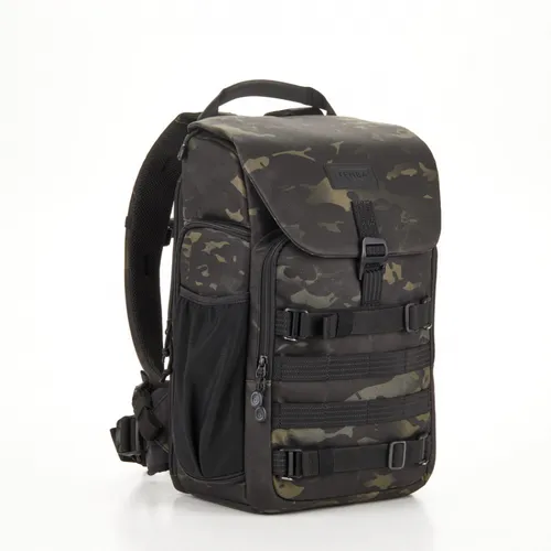 Tenba Axis v2 LT 18L Rucksack MultiCam - robuster Kamerarucksack, inspiriert von militärischen Designs für höchste Strapazierfähigkeit