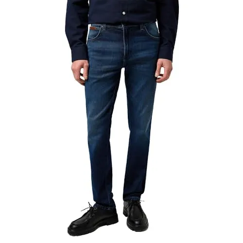 Wrangler Texas Slim Slim-fit-Jeans - Figurbetonte Slim-fit-Jeans von Wrangler, die sich dank Stretch-Qualität perfekt an deinen Körper anpasst. Ideal für stylische Outfits und den ganzen Tag bequem.