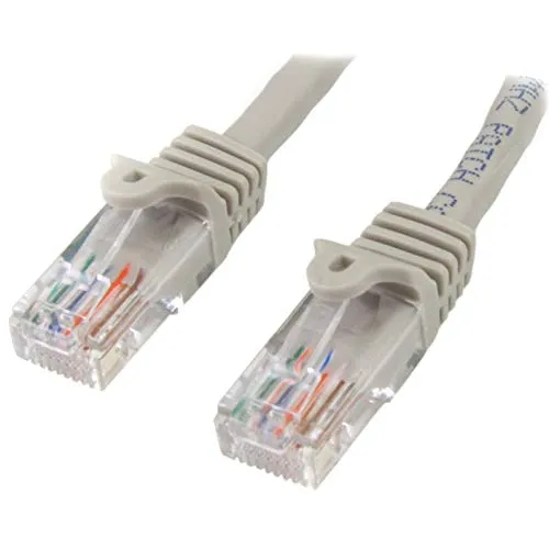 StarTech.com 45PAT50CMGR Cat5e Netzwerkkabel (0,5m, Cat 5e Patchkabel, RJ45 UTP, PoE, mit Rastnasenschutz, snagless, St/St) grau