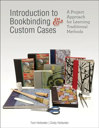 Introduction to Bookbinding & Custom Cases: Traditionelles Handwerk erlernen - Buchherstellung & Bindung, praxisorientierter Ansatz zur Vermittlung traditioneller Buchbindetechniken für kreative Projekte.