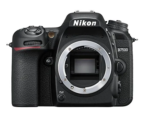 Produktbild Nikon D7500 Body Digitale Spiegelreflexkamera, 20,9 Megapixel, WLAN, Bluetooth, SD 8 GB, 300 x Premium Lexar, Schwarz