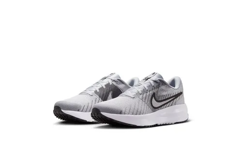 Nike Run Defy Laufschuh für Herren, Größe 44, Grau von Nike