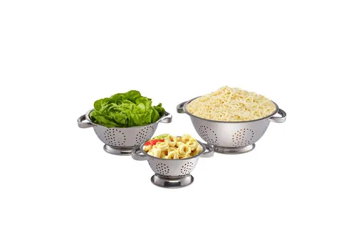 relaxdays Küchensieb 3er Set aus Edelstahl - Praktisches 3er Set Küchensiebe in verschiedenen Größen, ideal zum Abtropfen von Obst, Gemüse und Nudeln. Mit hitzebeständigen Griffen und stabilen Sockeln für sicheres Arbeiten. Edles Design aus rostfreiem Edelstahl, spülmaschinenfest.