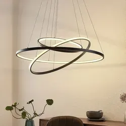 Lucande LED Ezana dimmbar - Moderne Wohnzimmerleuchte in Schwarz - Energiesparende LED Lampe für Wohnzimmer, Esszimmer und mehr. Individuell dimmbar für eine gemütliche Atmosphäre. Inklusive hochwertiger Leuchtmittel für sofortigen Einsatz.