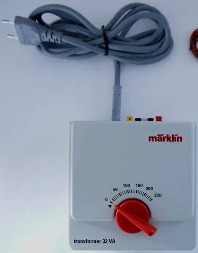 Märklin 6647 Trafo Transformer 32VA / 230Volt  - AC