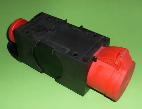 PCE 9437420 CEE Adapter 16 A, 32 A 5polig 400 V - Steckdosen- & Schalterteile, leistungsstarker CEE Adapter für maximale Stromstärke bis 400 A, ideal für anspruchsvolle Anwendungen.