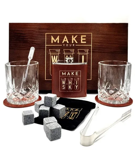 Mixcompany Geschenkbox Make your Whisky Set mit Tumblern und Flachmann - Das Make Your Whisky Set in eleganter Holzbox enthält 2 Kristall-Tumbler, 2 Untersetzer, einen Flachmann und Steinwürfel für den perfekten Genuss. Ideal für Whisky-Liebhaber, die ihre Drinks stilvoll servieren möchten.