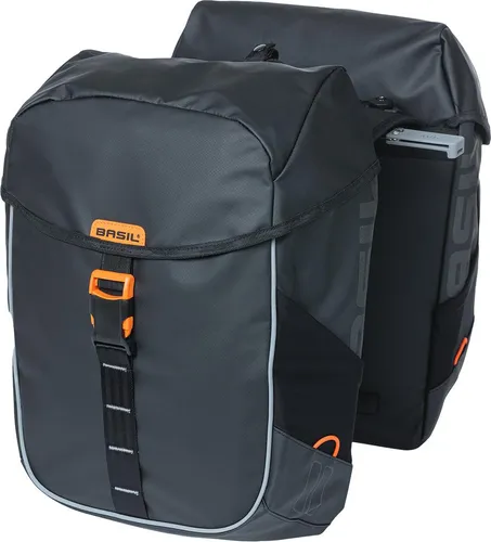 BASIL Doppelpacktasche Miles Tarpaulin MIK 2.0 - Fahrradtaschen mit 34 Litern Volumen, wasserdichtem Tarpaulin und schnellem MIK 2.0 Befestigungssystem für sichere Radtouren bei jedem Wetter.