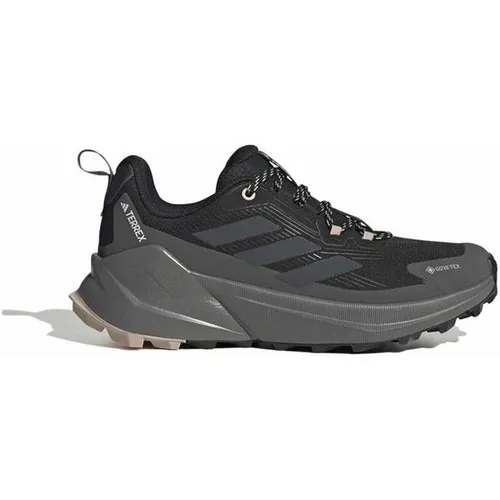 adidas Terrex Damen Trailmaker 2 GTX Schuhe - Wasserdichter Damen-Wanderschuh für vielseitige Outdoor-Abenteuer. Leicht und bequem, ideal für Tagestouren bei jedem Wetter.