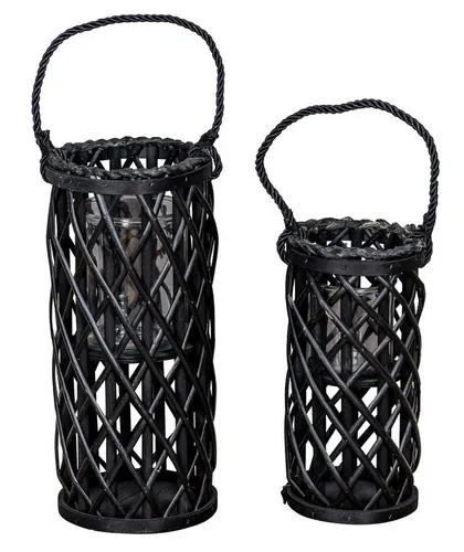Levandeo® Kerzenlaterne 2er Set - Moderne Windlichter für stimmungsvolles Ambiente - Kerzenhalter aus Weidengeflecht, schwarz. Ideal für stimmungsvolle Abende im Wintergarten oder Zuhause. Inklusive Glaseinsätzen für ein magisches Lichtspiel.