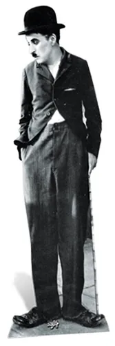 Chaplin, Charlie - Prominente Star VIP - Lebensgroßer Pappaufsteller - Lebensgroßer Pappaufsteller von Charlie Chaplin, ca. 54x190 cm. Ideal für Events und Dekoration, sorgt für einen echten Blickfang in jedem Raum.