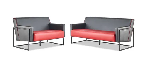 Sitzmöbel-Set: 3-Sitzer und 2-Sitzer Ledersofas in Schwarz-Rot - Elegantes Sofa-Set für das Wohnzimmer, bestehend aus einem 3-Sitzer und einem 2-Sitzer. Modernes Design mit hochwertigen Materialien und einfacher Pflege für stilvolle Entspannung.