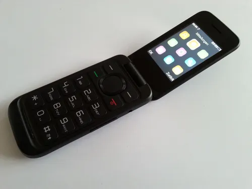 ALCATEL 2057 SCHWARZ TOP OVP OHNE SIMLOCK KLAPPHANDY HÄNDLER GARANTIE SELTEN RAR