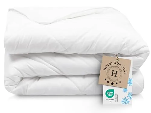 ZOLLNER Microfaserbettdecke 135 x 200 cm - Hochwertige Bettdecke aus 50% Polyester und 50% Baumwolle für optimalen Schlafkomfort. Pflegeleicht bis 60°C waschbar – ideal für Schlafzimmer und Kinderzimmer!