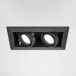 Schwarzer Metall Einbaustrahler eckig IP65 GU10 - Einbauleuchte aus Metall mit schwenkbarer Funktion für gezielte Lichtakzente, ideal für Feuchträume und modern gestaltete Innenräume.
