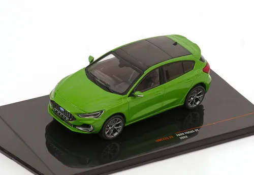 IXO Models Ford Focus ST 2022 Metallic Green 1:43 - Detailliertes Sammlermodell - Autos, LKW & Busse - Hochwertiges Metallmodell im Maßstab 1:43, perfekt für Sammler und Autofans.