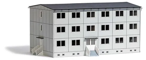 Busch 9607 Kaserne H0 - Gebäude, Tunnel, Brücken - Detailgetreue Kaserne im Maßstab H0 für realistische Modellbahnanlagen.
