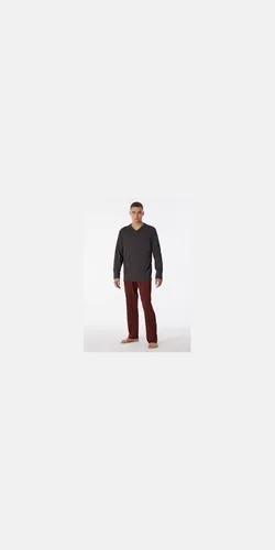 Schiesser Schlafanzug lang - Hochwertiger Schlafanzug aus der Comfort Essentials Kollektion, der mit bequemem Schnitt und lässigem Look überzeugt. Ideal für entspannte Nächte und viel Bewegungsfreiheit.