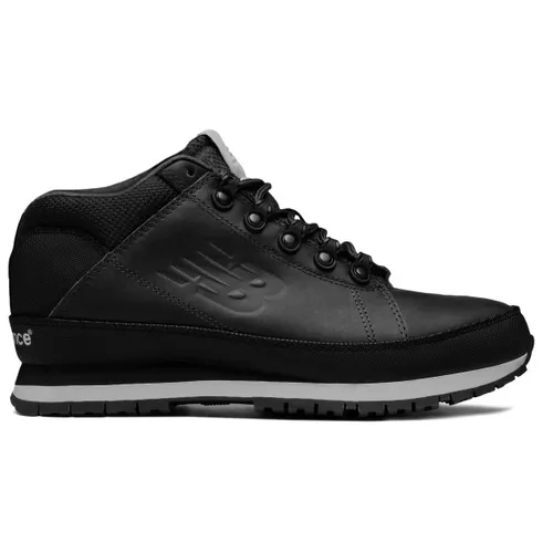 New Balance Herren 754 Hallenschuhe, Schwarz (LLK Black 8), 43 EU - Herren-Sneaker mit verstellbarem Spitzenverschluss für individuelle Passform und abriebfester Gummiaußensohle für optimale Traktion und Haltbarkeit.