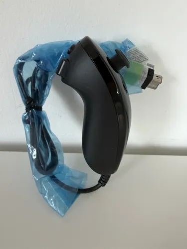 Produktbild Nintendo Nunchuk Controller für Wii U und Wii