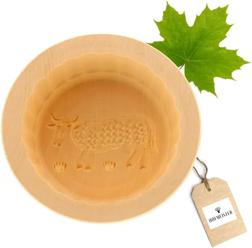 Hofmeister Butterdose Kuh aus Ahornholz, rund 11 cm - Praktische Hofmeister Butterform aus robustem Ahornholz (11 cm), ideal für kreative Butterdekorationen. Handgefertigt, pflegeleicht und hygienisch – perfekt für festliche Anlässe oder als originelles Geschenk.