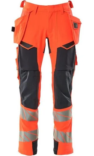 MASCOT® ACCELERATE SAFE Hose mit Hängetaschen, hi-vis Rot/Schwarzblau, Größe 82C47 - Arbeits- & Schutzkleidung mit abnehmbaren Hängetaschen und wasserabweisendem Finish. Ideal für Handwerker, bietet optimale Bewegungsfreiheit und Strapazierfähigkeit.