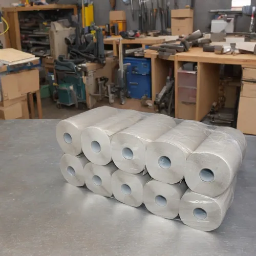 Günstige Putztuchrollen Eco natur 3-lagig - Wundbehandlungsmittel, 100 perforierte Blätter pro Rolle, saugfähig und lebensmittelunbedenklich – ideal für Industrie, Gastronomie und Handwerk.