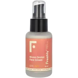 Freshly Cosmetics Cica Calm Feuchtigkeitscreme für empfindliche Haut - 50ml - Tagespflege für empfindliche Haut mit 115% mehr Hydratation, lindert Juckreiz und Rötungen. Ideal für eine regenerierte und geschützte Haut.