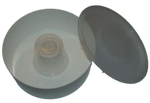 Bienenvölker füttern mit Nicot Futtergeschirr für 2 Liter /  3kg Bienenfutter