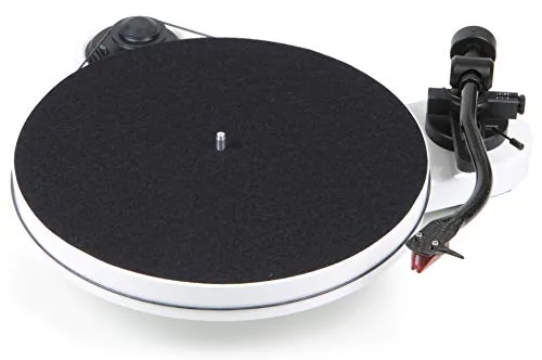 Pro-Ject RPM 1 Carbon Plattenspieler mit Riemenantrieb von Pro-Ject