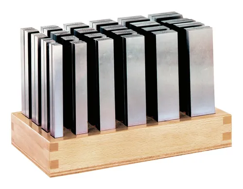 AMF Parallelunterlage-Set SP L 150 mm im Holzständer - 75648 - Spannelemente & Zubehör, präzise Verarbeitung für optimale Stabilität und Sicherheit bei der Bearbeitung