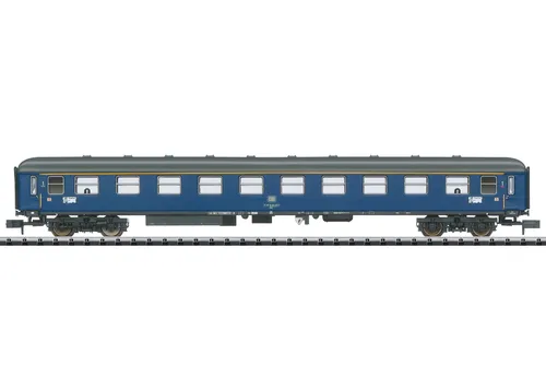 MiniTrix 18471 N Schnellzugwagen Am 203 der DB - Personenwagen, kobaltblau mit Kinematik für Kurzkupplung, ideal für Modelleisenbahn-Fans und nachrüstbar mit LED-Innenbeleuchtung.
