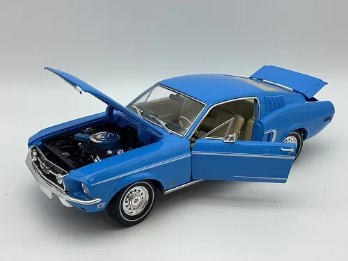 Ford Mustang Fastback 1968 Blau 1:18 Limitiert