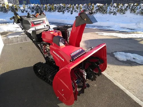 Honda HSS 1380A TD Schneefräse stärker als HSS 970 SOFORT LIEFERBAR