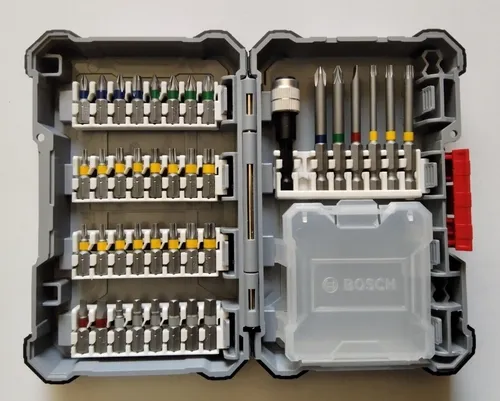 Bosch 40-tlg. Pick and Click Bit-Set - Werkzeug-Sets mit ExtraHard Bits für höchste Langlebigkeit und Präzision – ideal für professionelle Anwendungen und Heimwerker.