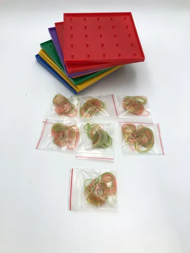 Learning Resources Geoboard Geometriebrett 5x5 Stifte Set für Kinder ab 5 Jahren