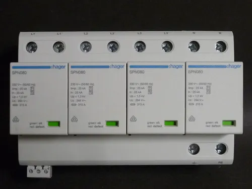 Hager SPN801R Kombiableiter 4-polig Typ1 + Typ2 100kA TN-S m. FM-Kontakt neu OVP