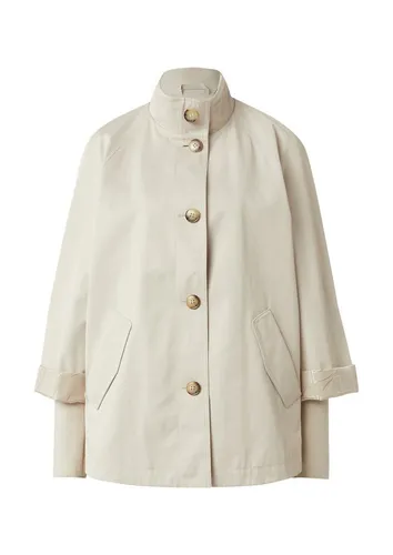 Comma Outdoor-Jacke 8102 BROWN - Beige - Größe XS - Elegante Cape-Jacke im Relaxed Fit mit Stehkragen und Rippbündchen. Hochwertige, elastische Qualität für eine schmeichelhafte Silhouette. Ideal für vielseitige Styles an kühlen Tagen.