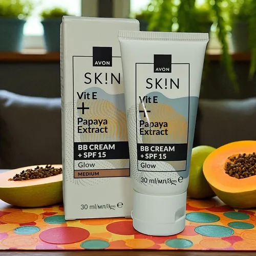 AVON SKIN Vit E BB Creme Glow Farbe Medium Vitamin E Kurkuma getönt Pflege LSF15