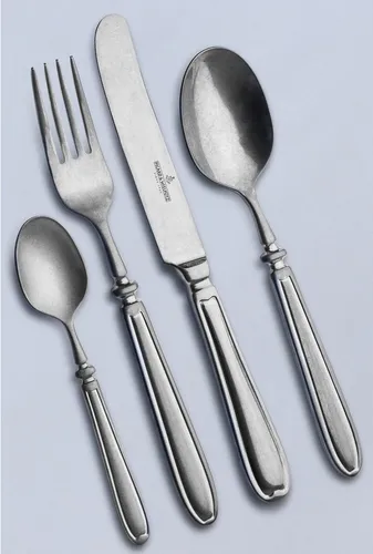 Picard & Wielpütz Solingen Besteck-Set Landhaus (24-tlg) - 24-teiliges Besteck-Set für 6 Personen aus hochwertigem Chromnickelstahl 18/10 im stilvollen Vintage-Look, spülmaschinenfest und ideal für den täglichen Gebrauch.
