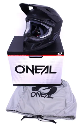 O'Neal 3SRS Helm SOLID V.24 M - Motorradhelm für Offroad-Aktivitäten, mit leichtem ABS-Material und sicherem Doppel-D-Verschluss für optimalen Schutz und Komfort.