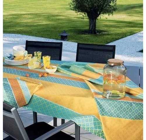 Garnier Thiebaut Tischläufer Mille Claustras Corsica 55 x 150 cm - Bringe mediterranes Flair in Dein Zuhause mit dem Garnier Thiebaut Tischläufer Mille Claustras Corsica. Hochwertiges Jacquard-Gewebe sorgt für eine stilvolle Atmosphäre und Langlebigkeit – ideal für moderne Tischdekoration.