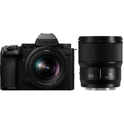 PANASONIC Lumix DC-S5 Mark II X Kit mit 20-60mm & 50mm - Spiegelreflex- & Systemkameras, vielseitiges Kit mit zwei hochwertigen Objektiven für beeindruckende Fotos und Videos in jeder Situation.