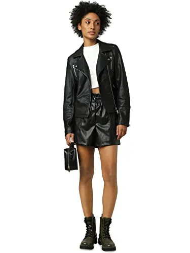ONLY Damen Kunstlederjacke Gemma Faux 15153079 Black 44 - Funktionsjacken mit stylischem Kunstlederdesign, ideal für einen trendigen Look in jeder Jahreszeit.