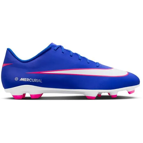 Nike Vapor 16 Club FG/MG Fußballschuhe - Ideal für Natur- und Kunstrasen. Strapazierfähiges Obermaterial und vielseitige Außensohle sorgen für optimale Traktion und Performance auf jedem Platz.