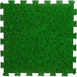 Quadratische Bodenmatte aus Kunstrasen von Intex