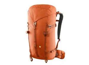 Fjällräven Bergtagen 38 M/L Mountain Blue - Technischer Rucksack für anspruchsvolle Bergtouren, ausgestattet mit einem flexiblen Holzrahmen und wasserdichtem, recyceltem Bergshell-Material für höchsten Komfort und Langlebigkeit.