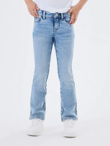 NAME IT Girl Skinny Fit Jeans Bootcut - Mädchen-Jeanshosen, stylische Bootcut-Jeans mit hohem Tragekomfort durch 69% Baumwolle und elastisches Material für perfekte Passform.