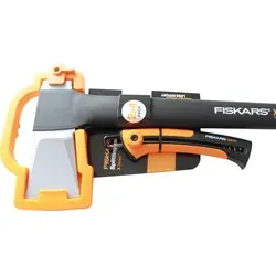 FISKARS Set Axt X25 + Säge SW73 von Fiskars