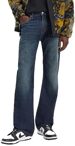 Levi's® Bootcut-Jeans 527 SLIM BOOT CUT - Jeans in cleaner Waschung, slim fit mit Stretch für optimalen Tragekomfort, ideal für lässige Outfits und vielseitige Anlässe.